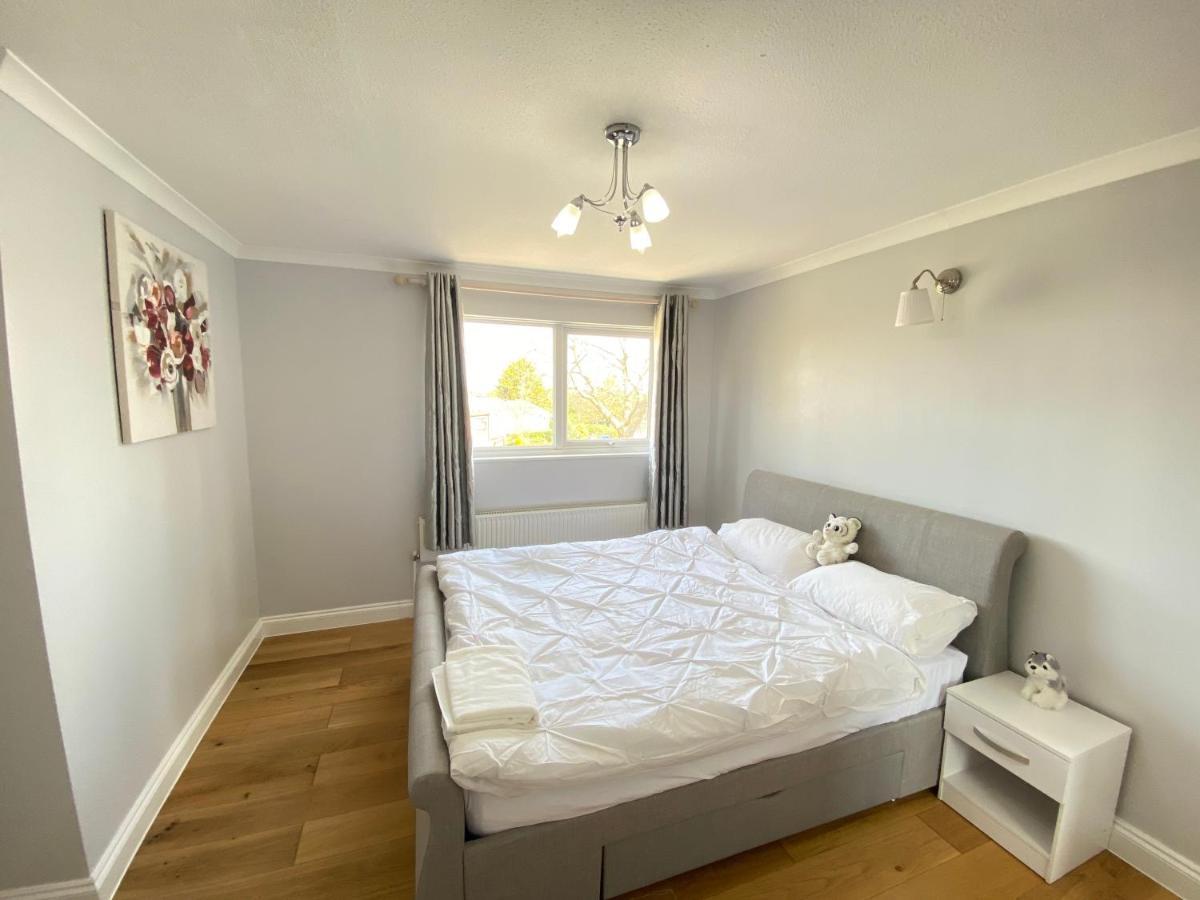 Three Bedrooms House In Windsor Bagian luar foto